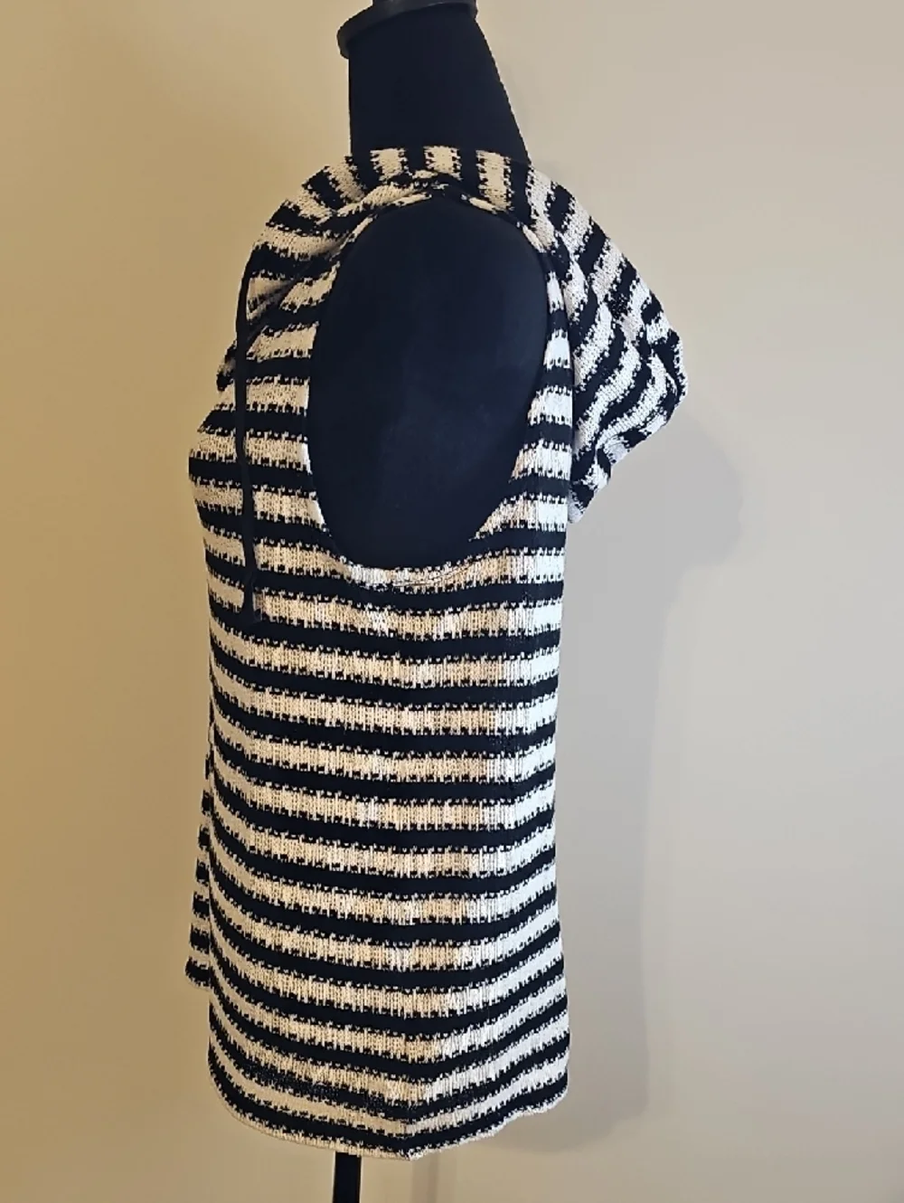 Sanctuary Black & White Striped Hooded Sleeveless Tunic